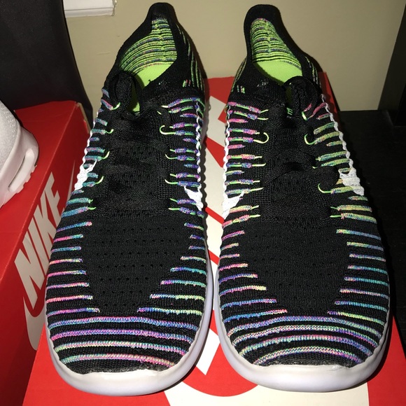 Men’s (12) Nike Free - Picture 2 of 5